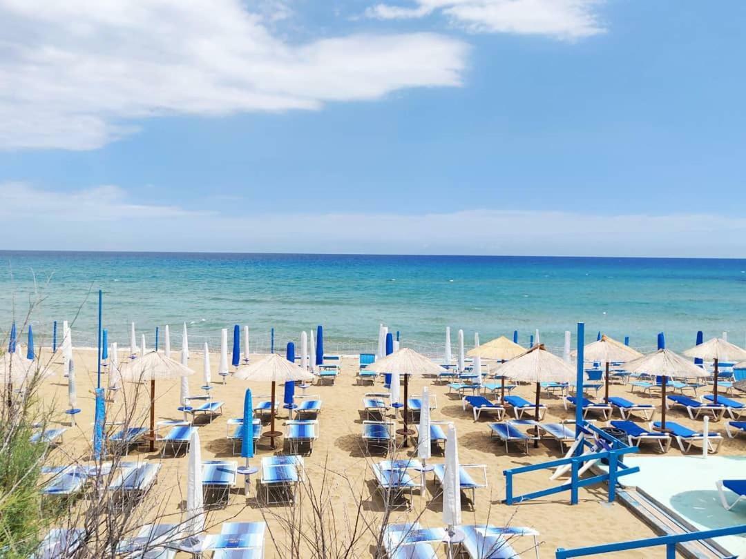 Overlookingsea Lido di Noto Buitenkant foto