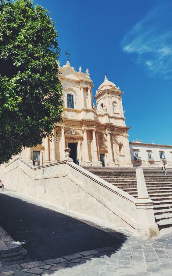 Overlookingsea Lido di Noto Buitenkant foto
