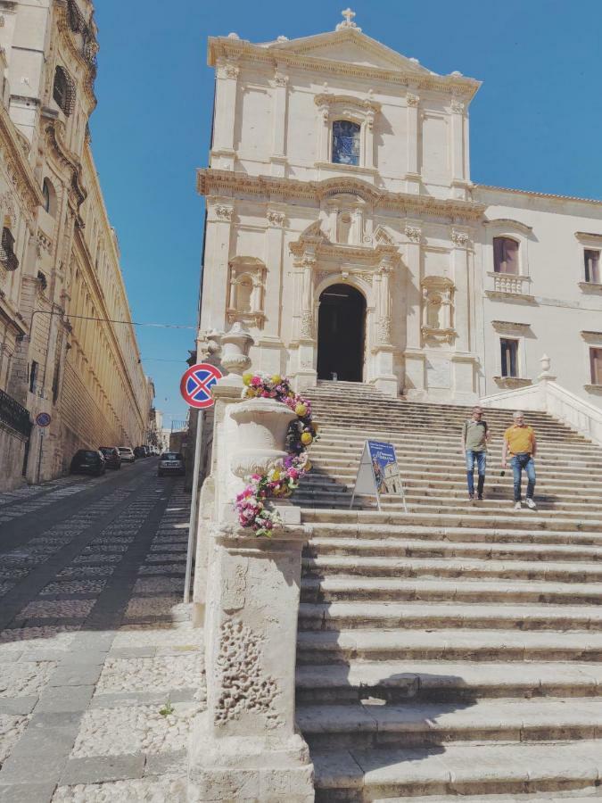 Overlookingsea Lido di Noto Buitenkant foto